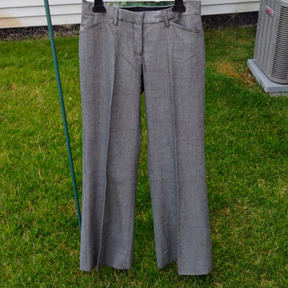 NWOT GRAY PRINT PANTS